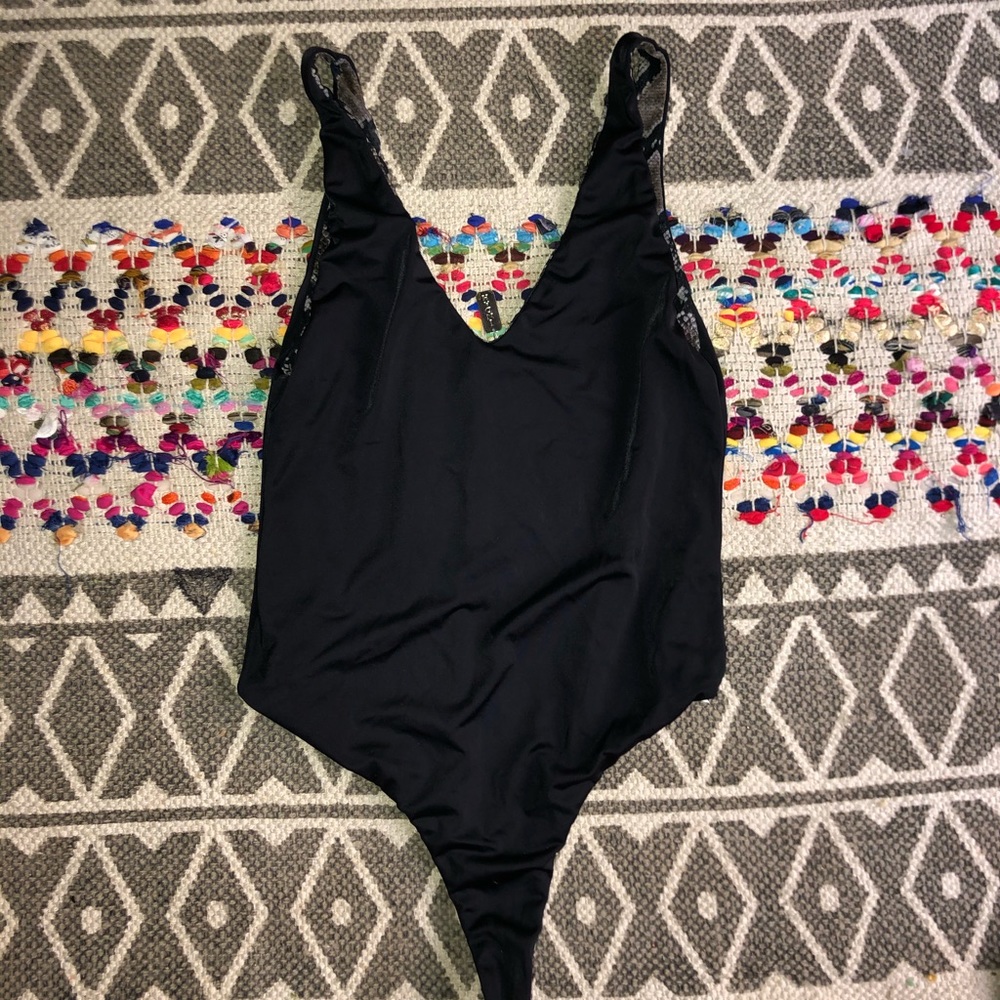 Indah black reversible onepiece bikini - Picture 2 of 2